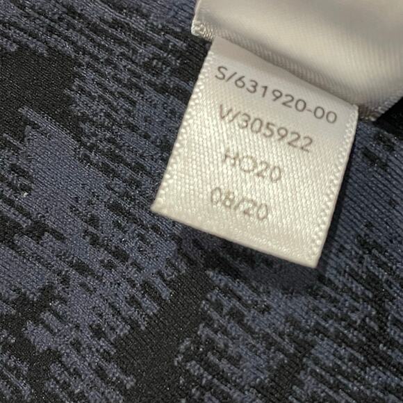 Athleta Elation Textured Tight - Frosted Floral Black/Blue - Small - Picture 12 of 15